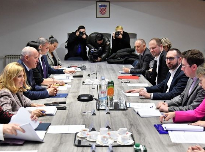 Gradonačelnik Tomašević i ministar Bačić održali prvi zajednički sastanak 